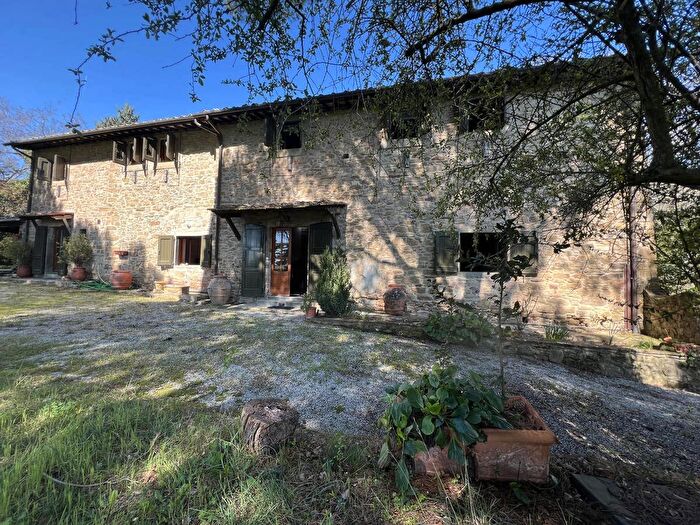 Casa con 5 locali in vendita in Pergo La Chiesa, Cortona