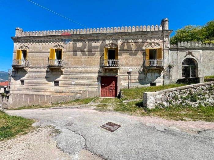 Casa con 6 locali in vendita in via Cirelli, Centro, Vairano Patenora