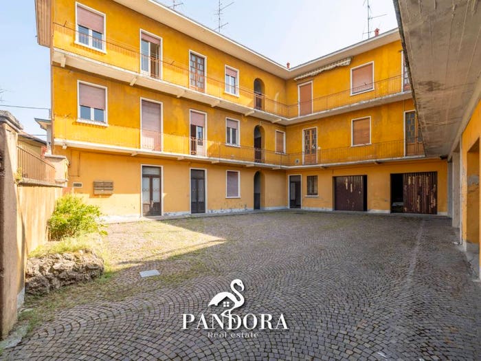 Casa con 6 locali in vendita in Via L da Vinci, Arsago Seprio