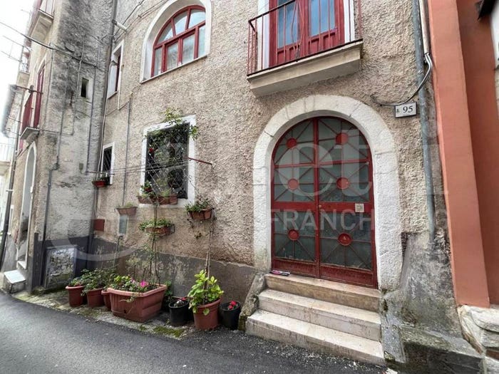 Appartamento trilocale in vendita in Via Cila, Piedimonte Matese