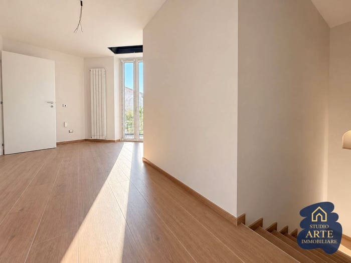 Appartamento trilocale in vendita in Via Landriani, Centro, Guanzate