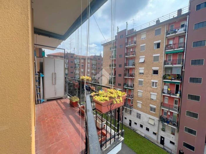 Appartamento trilocale in vendita in Via Chianciano, Affori, Milano