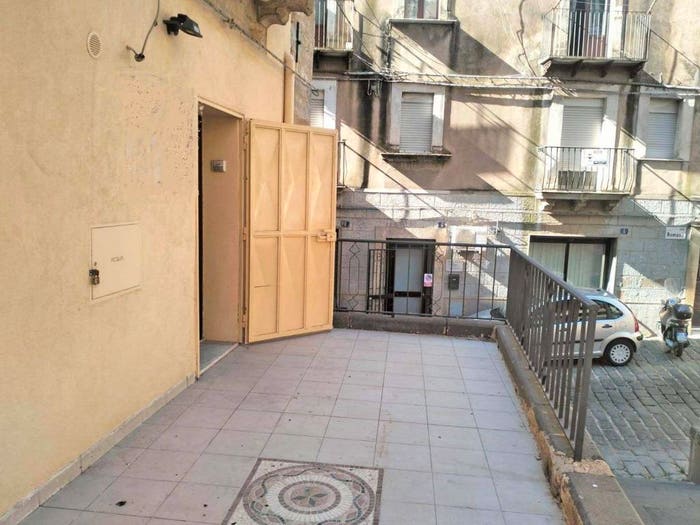 Appartamento quadrilocale in vendita in Via Romano, Centro, Caltagirone