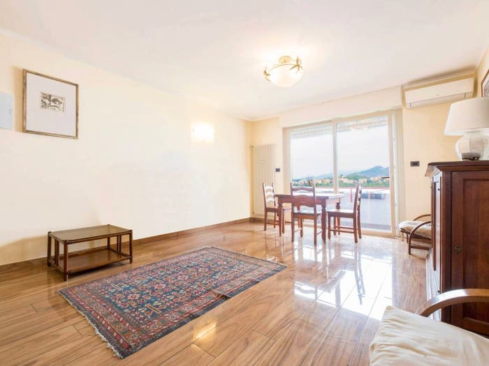 Appartamento trilocale in vendita in Via Robert Baden Powell, Belvedere, Genova