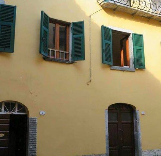 Casa con 6 locali in vendita in Piazza Vecchia, Centro, Bagnone
