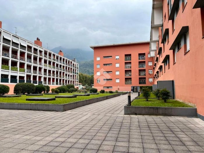 Appartamento quadrilocale in vendita in Vle Montegrappa, Acquate, Lecco