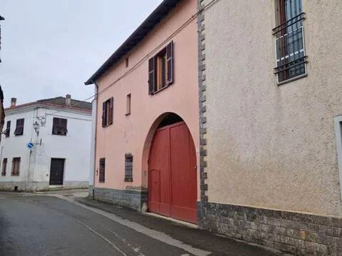Casa con 5 locali in vendita in Via San Rocco No Number, Centro, Basaluzzo