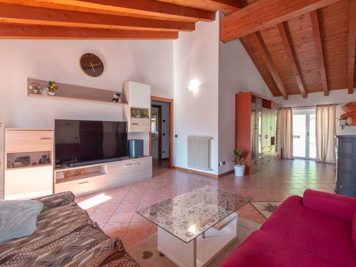Appartamento con 5 locali in vendita in Via Spluga, Centro, Dubino