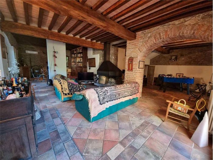 Casa con 6 locali in vendita in Centro, Ameglia