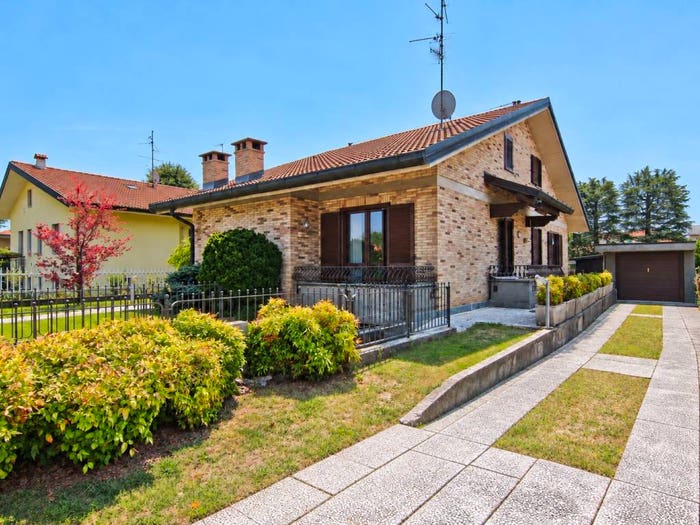 Casa quadrilocale in vendita in Via del Galletto, Centro, Cogliate