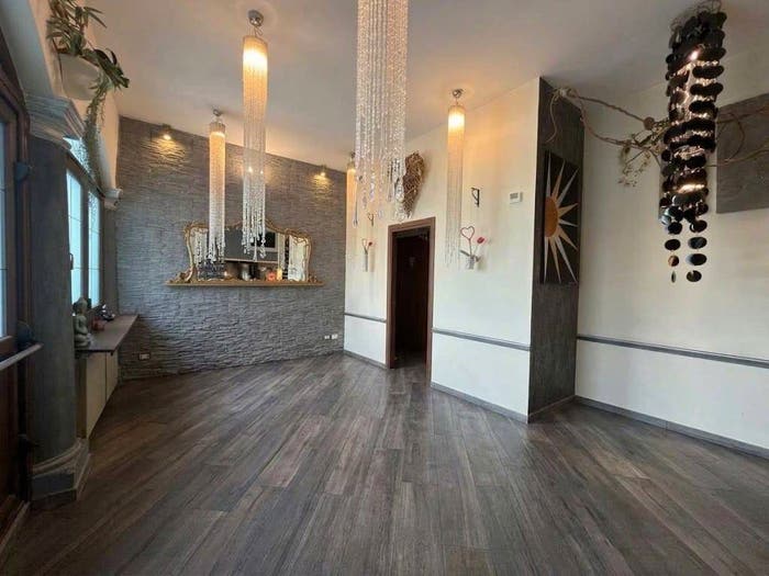 Appartamento quadrilocale in vendita in Via Roma, Fenegrò