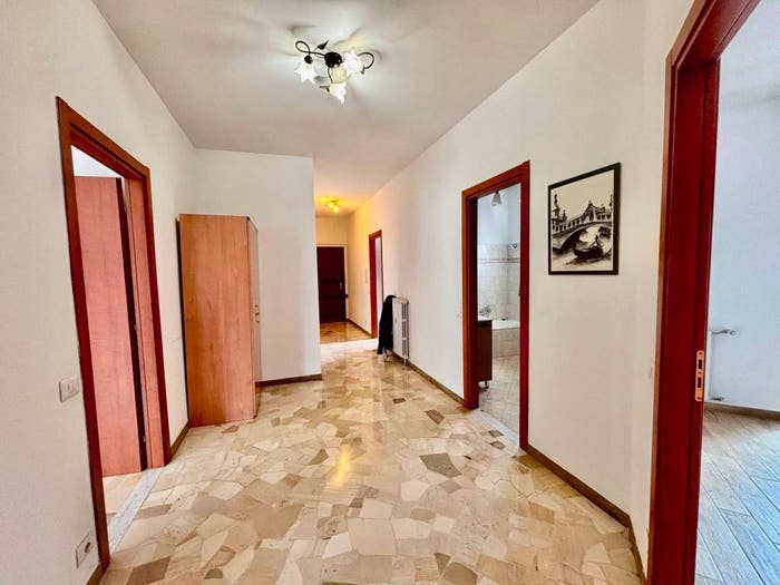 Appartamento trilocale in vendita in Via Gibilisco, Centro, Lavena Ponte Tresa