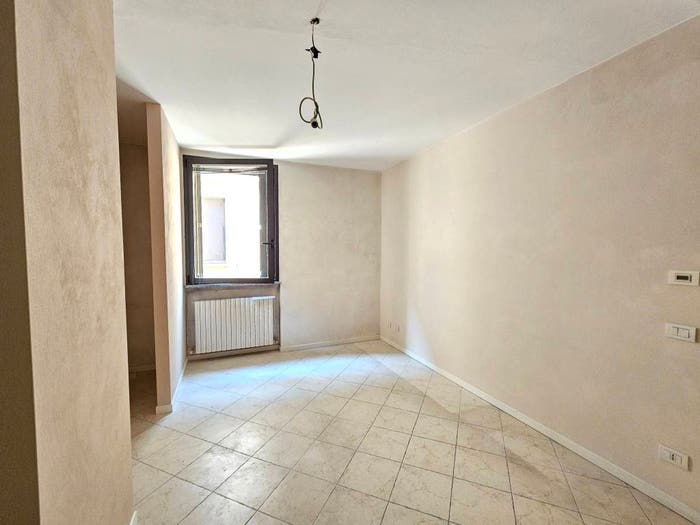 Appartamento trilocale in vendita in Via Luigi Gonzaga, Centro, Guastalla