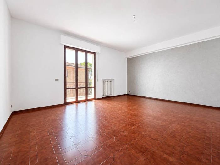 Appartamento con 6 locali in vendita in Via Monte San Vicino, Colle Paradiso, Jesi