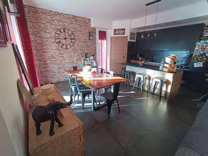 Appartamento quadrilocale in vendita in Via Laviosa, Pegli, Genova