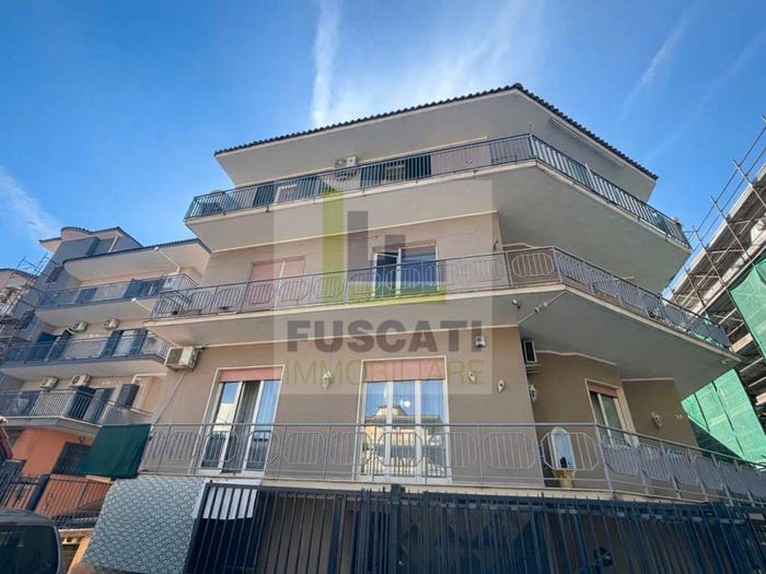 Appartamento trilocale in vendita in Via Tiziano, Centro, Mugnano di Napoli