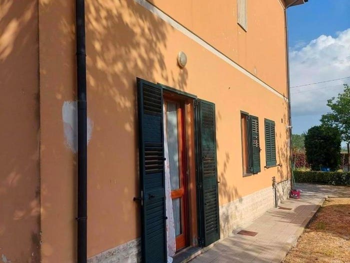 Casa con 6 locali in vendita in Castelfranco di Sotto