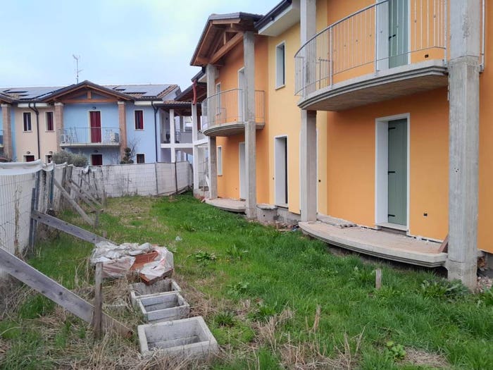 Appartamento trilocale in vendita in Via Santa Margherita, Montecchia di Crosara