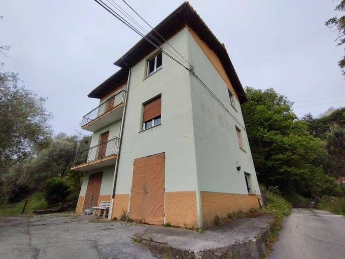 Appartamento trilocale in vendita in Geo, Ceranesi