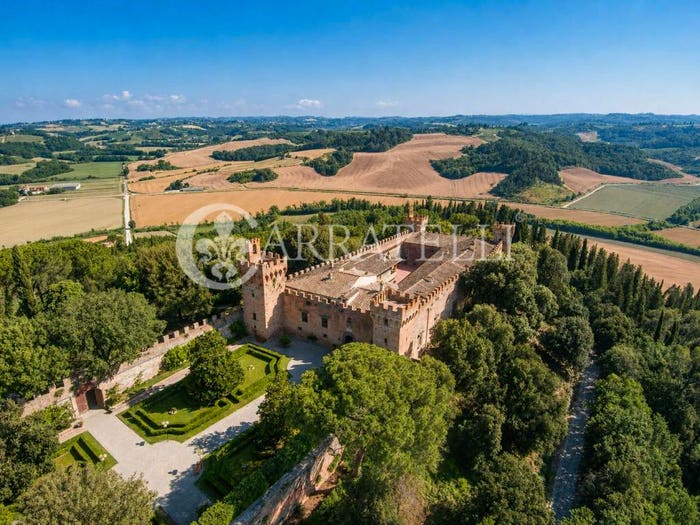 Casa con 6 locali in vendita in Via di Gello, Castelfiorentino