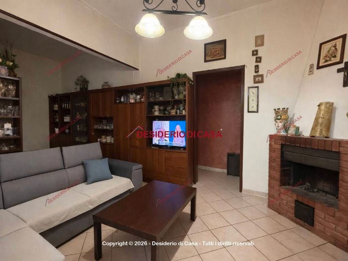 Casa con 5 locali in vendita in Via Stradale, Pettineo