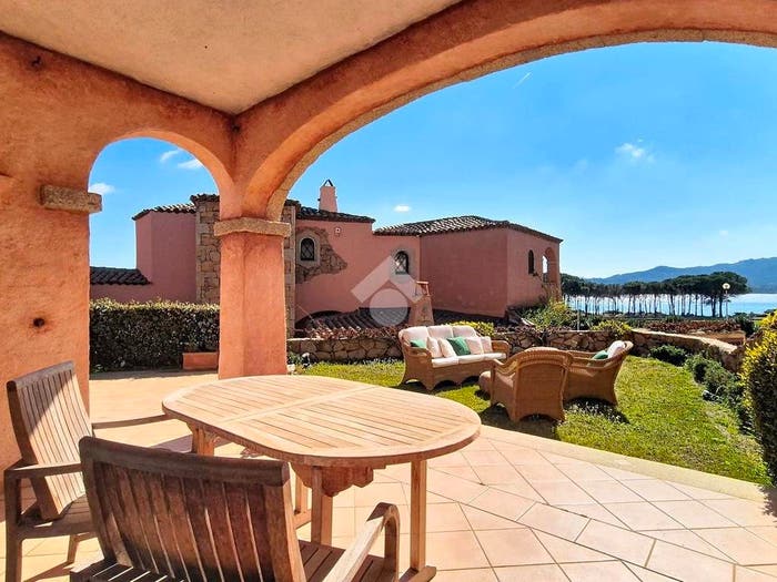 Casa quadrilocale in vendita in Via Monti Corru, Cannigione, Arzachena