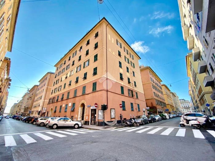 Appartamento trilocale in vendita in Via della Libertà, Foce, Genova