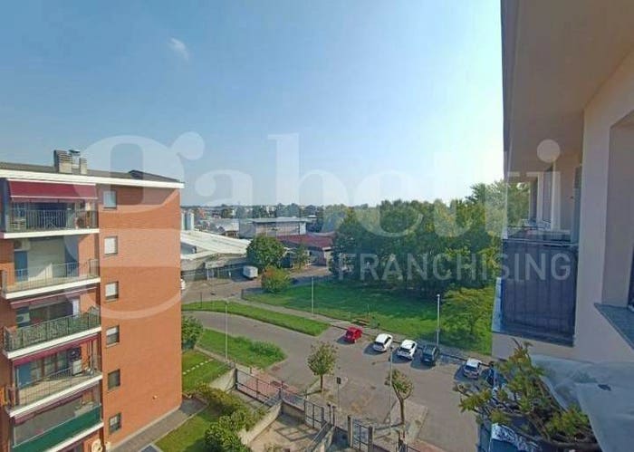 Appartamento trilocale in vendita in Piazza Giovanni Paolo II, Rozzano