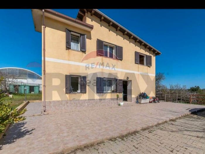 Casa trilocale in vendita in cda san nicolò le canne, Caltagirone