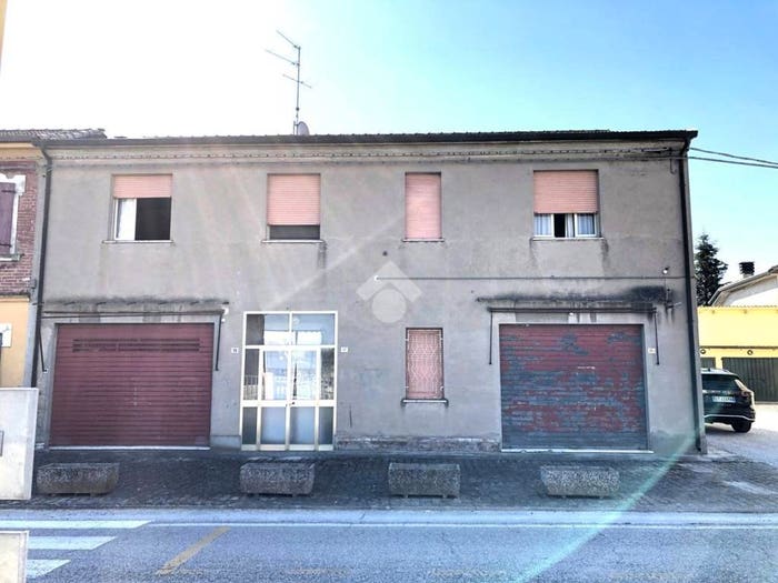 Casa con 6 locali in vendita in Via Sant'Anna, Borgo Sant'Anna, Masi Torello