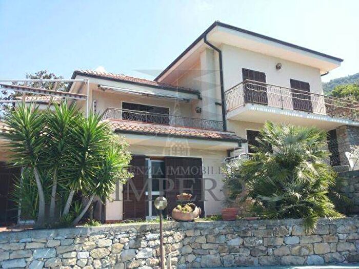 Casa con 5 locali in vendita in Via Provinciale, Vallecrosia