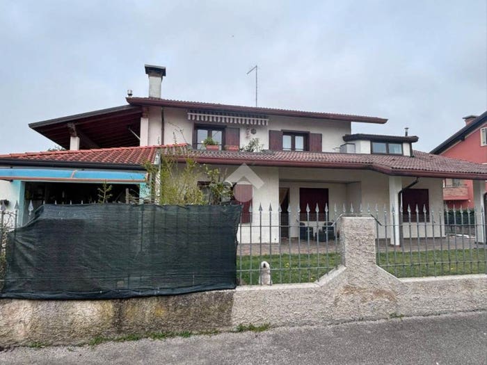 Casa con 6 locali in vendita in Via Torino, Centro, Legnaro