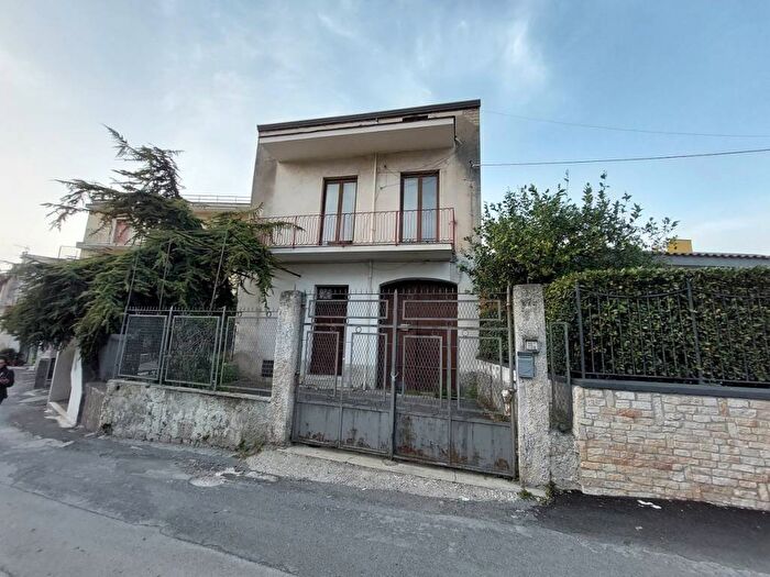 Casa con 5 locali in vendita in Via Benedetto Croce, Centro, Palma Campania