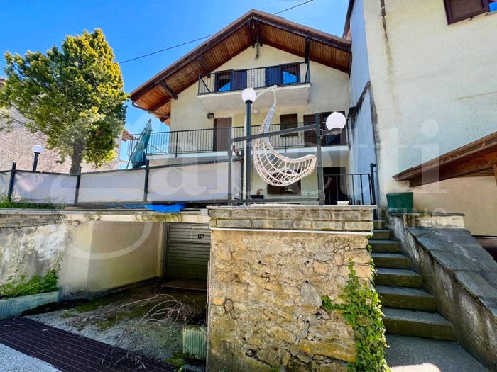 Casa con 6 locali in vendita in Borgata Piancera, Maddalena, Giaveno