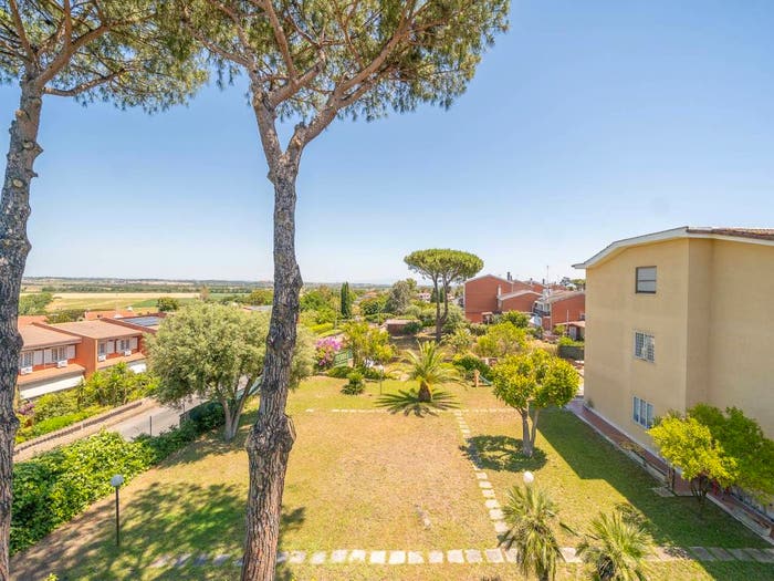 Appartamento quadrilocale in vendita in Via delle Case Basse, Acilia, Roma