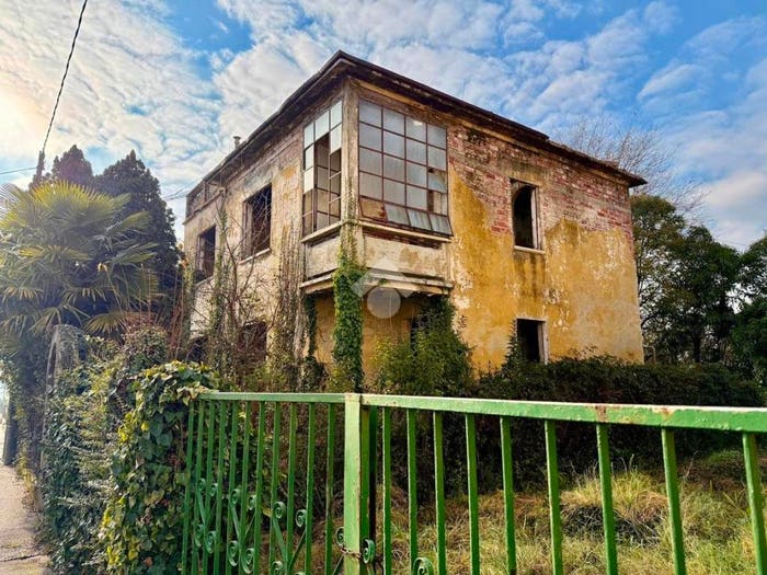 Casa con 6 locali in vendita in Via Van Axel, Oné, Fonte