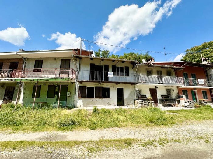 Casa quadrilocale in vendita in Borgata Valore, Aramengo