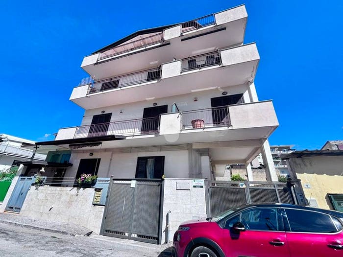 Appartamento quadrilocale in vendita in Via Amerigo Vespucci, Grumo Nevano
