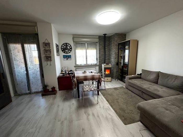 Appartamento trilocale in vendita in Via Circonvallazione, Momo