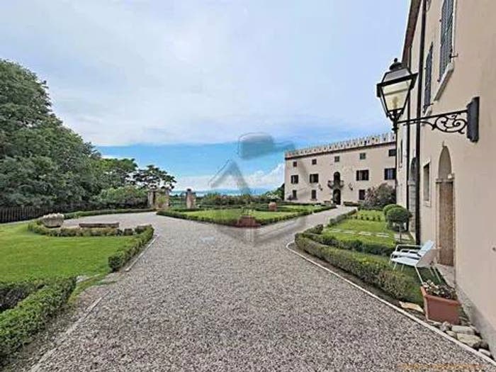 Appartamento bilocale in vendita in Lazise