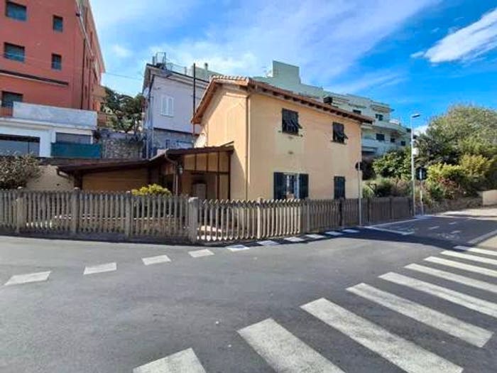 Casa quadrilocale in vendita in Via A Fontana No Number, Marina Di Andora, Andora