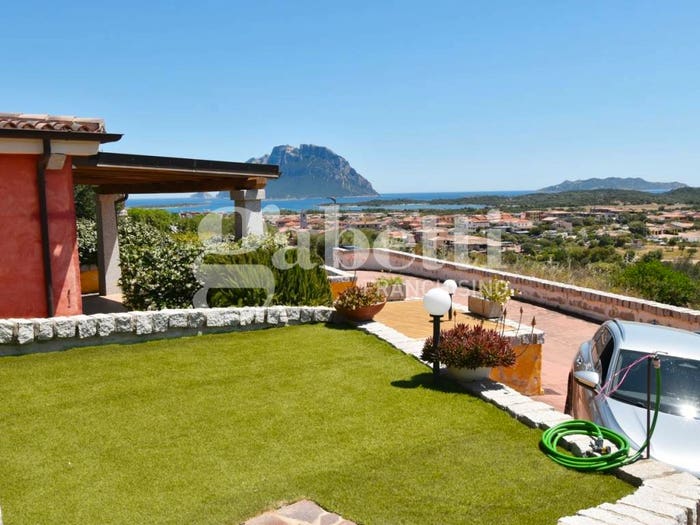 Casa quadrilocale in vendita in via Donatello, Porto San Paolo, Loiri Porto San Paolo
