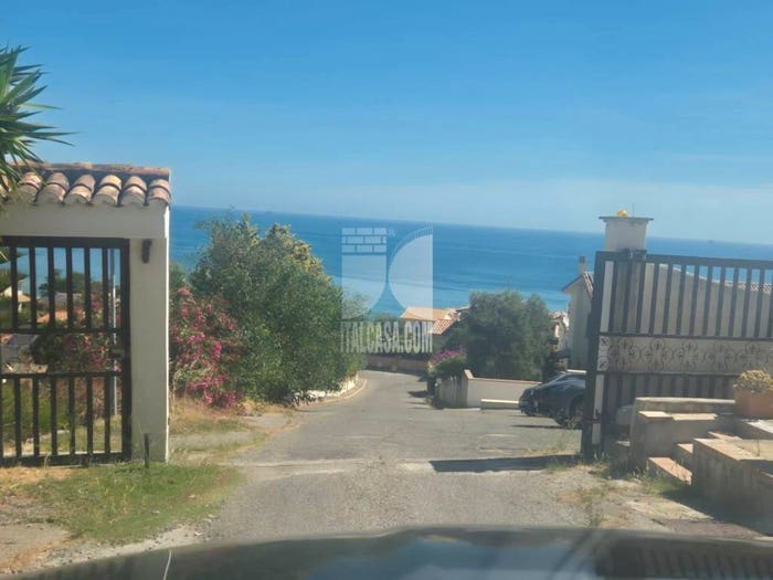 Appartamento trilocale in vendita in via poseidonia, Lungomare Capocolonna, Crotone