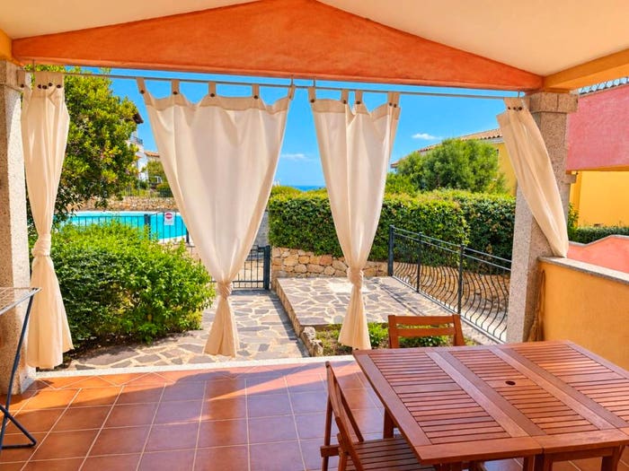 Casa trilocale in vendita in Via Baia Sardinia, Budoni