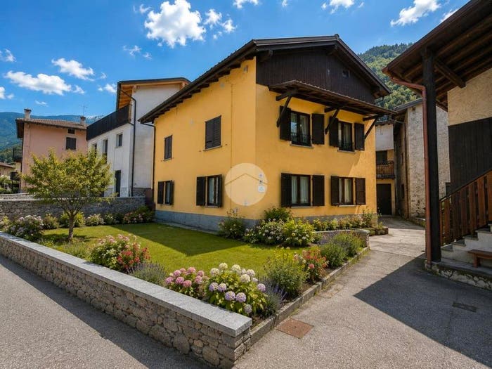 Casa con 6 locali in vendita in Via Carolo, Carolo, Ponte in Valtellina