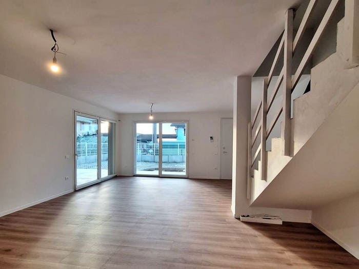 Casa con 5 locali in vendita in Via Rasega, Frazioni di Camisano Vicentino, Camisano Vicentino