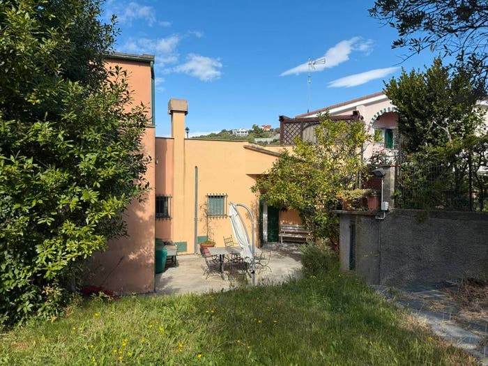 Casa trilocale in vendita in Via Postetta, Celle Ligure