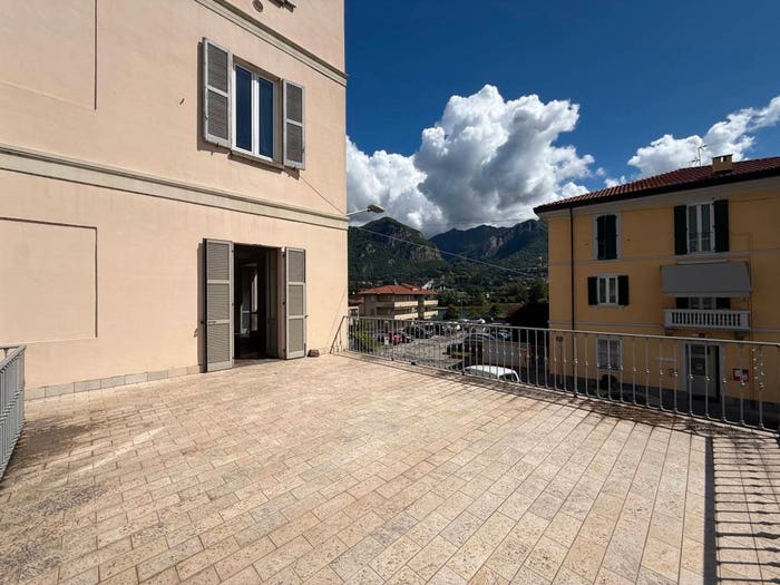Casa trilocale in vendita in Via Sant'Agnese, Olginate