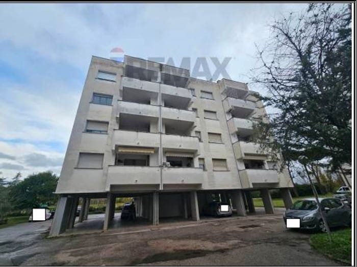 Appartamento con 5 locali in vendita in Ponte Valleceppi, Perugia