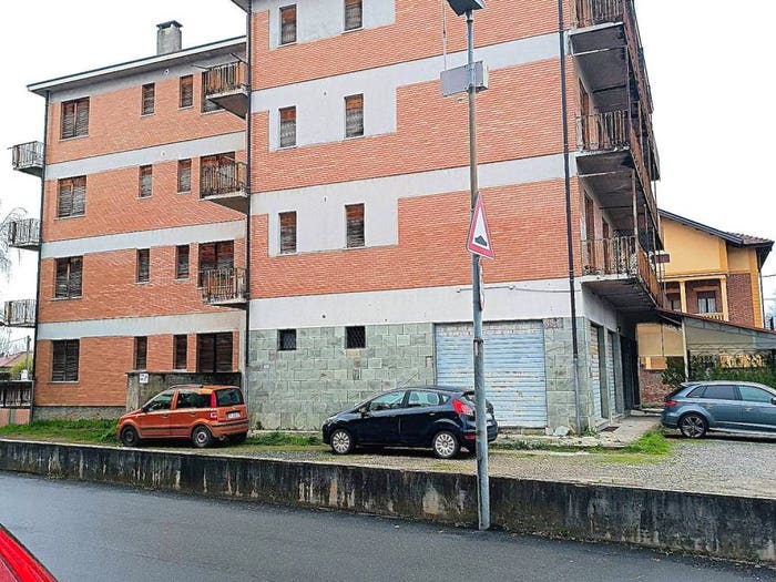 Casa in vendita in Via Caporal Cattaneo, Centro, Favria